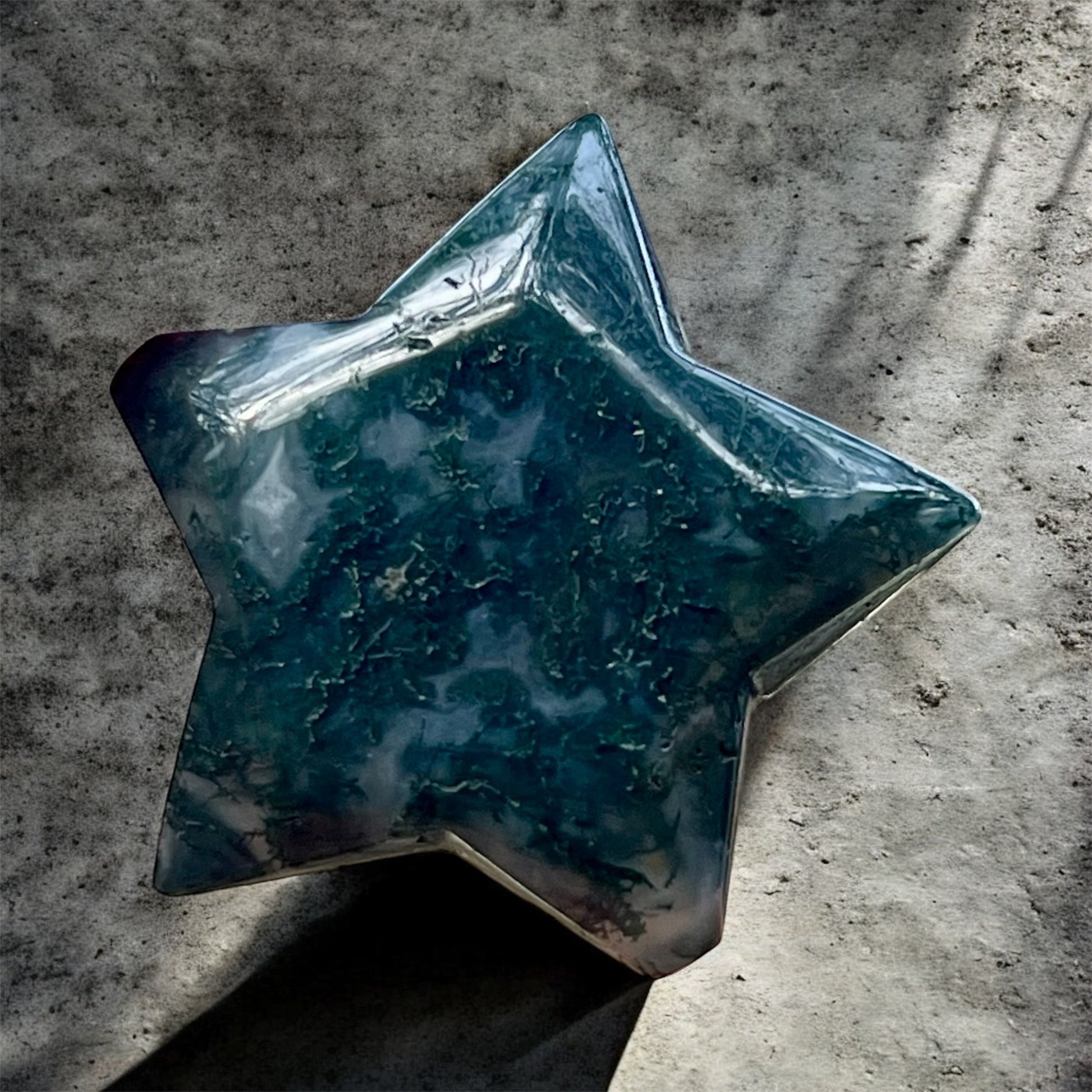moss agate star for grounding, growth & earth magic. Natural stone for meditation, witchcraft & nature-based spiritual work.