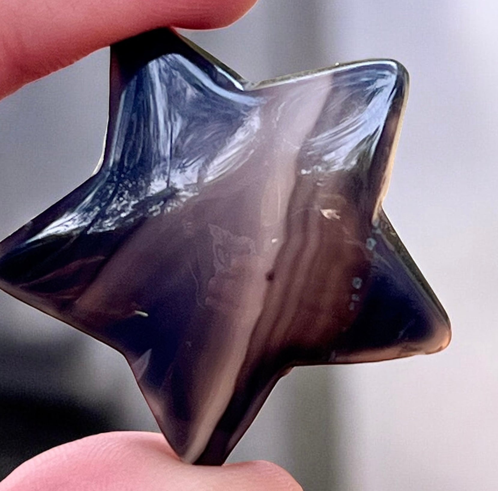 black agate crystal for protection, grounding & shadow work. Witches, spiritual practitioners & meditation.