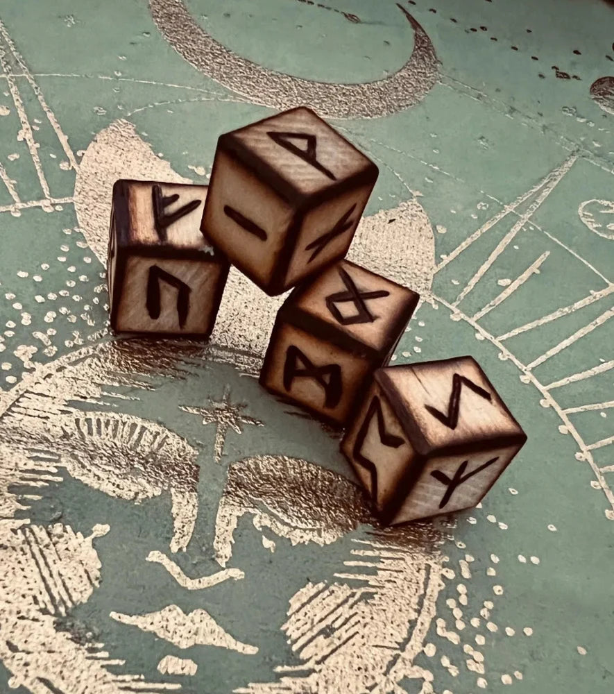 Rune dice