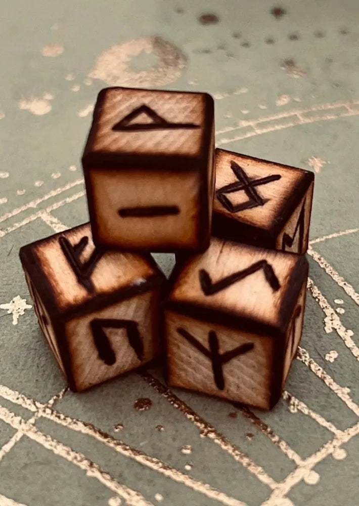 Rune dice