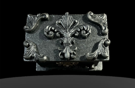 Small Decorative Fleur de lis with Border Box